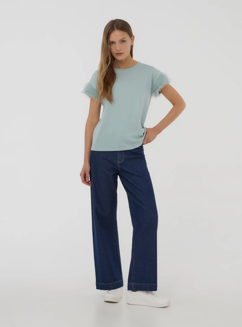 T-shirt con maniche a balze in tulle