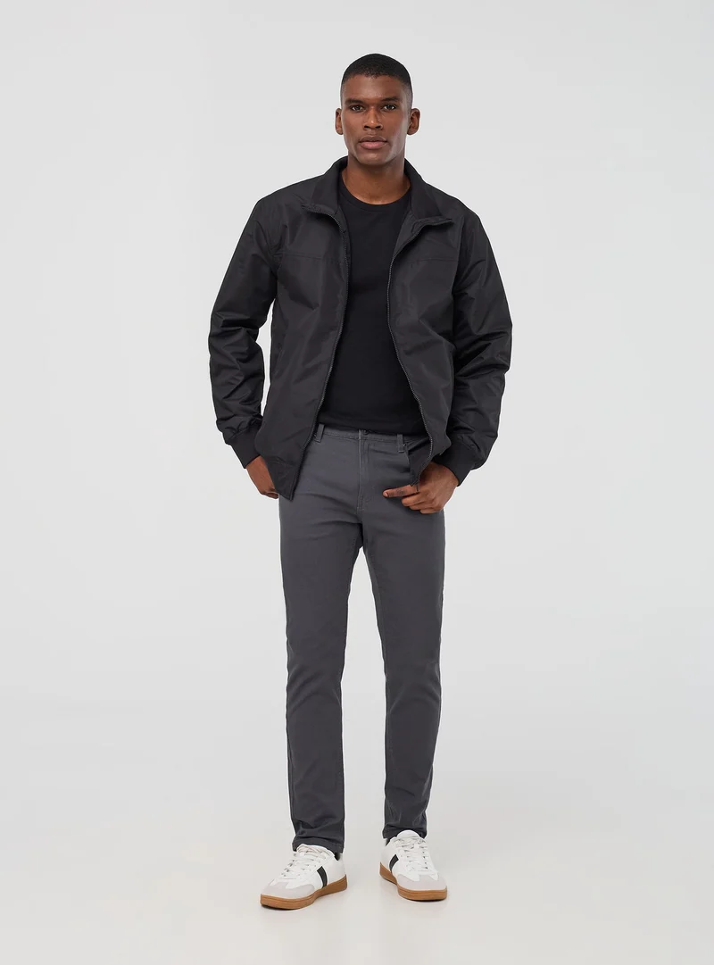 Giubbino in nylon leggero senza cappuccio