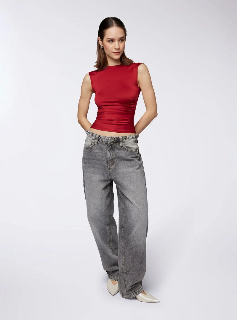 T-shirt maniche ad aletta con arriccio