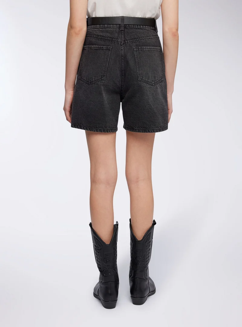 Bermuda scuri in denim