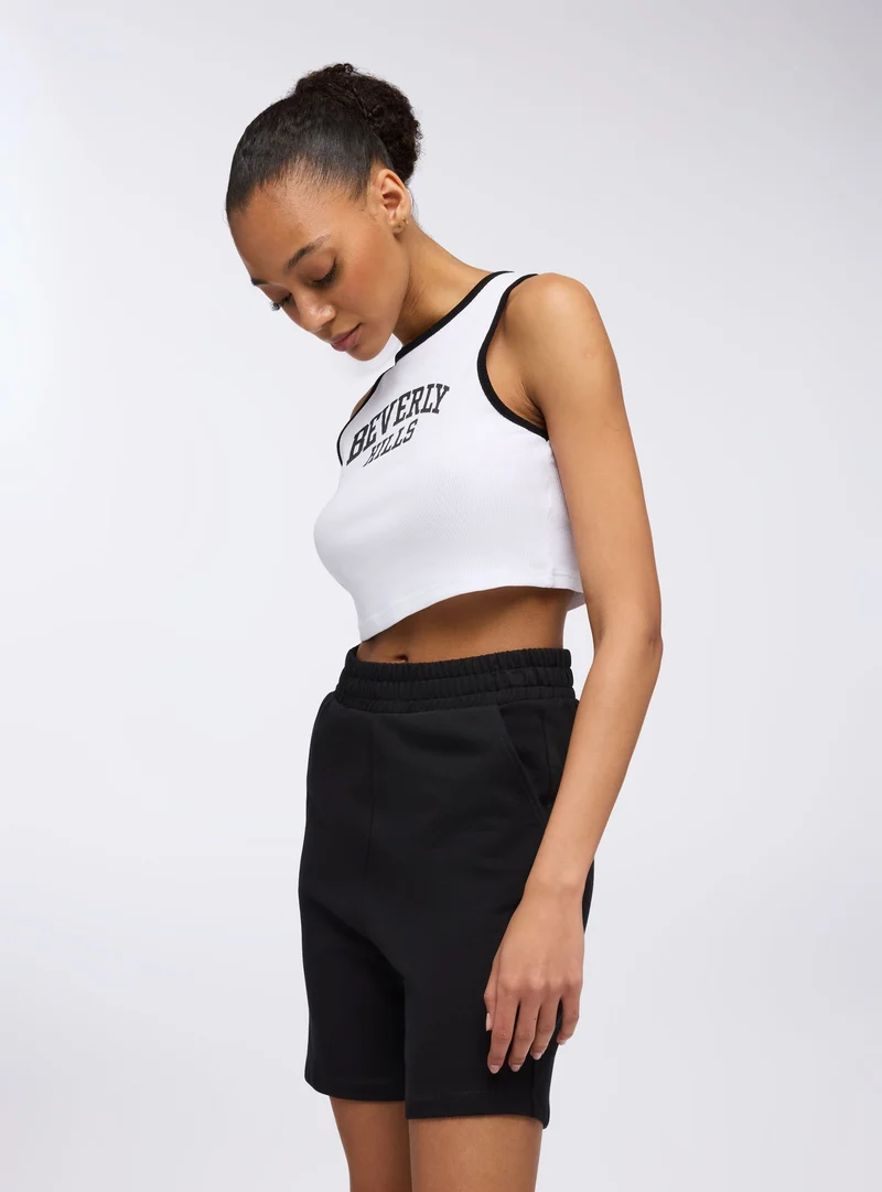 Pantaloncini leggeri con elastico in vita