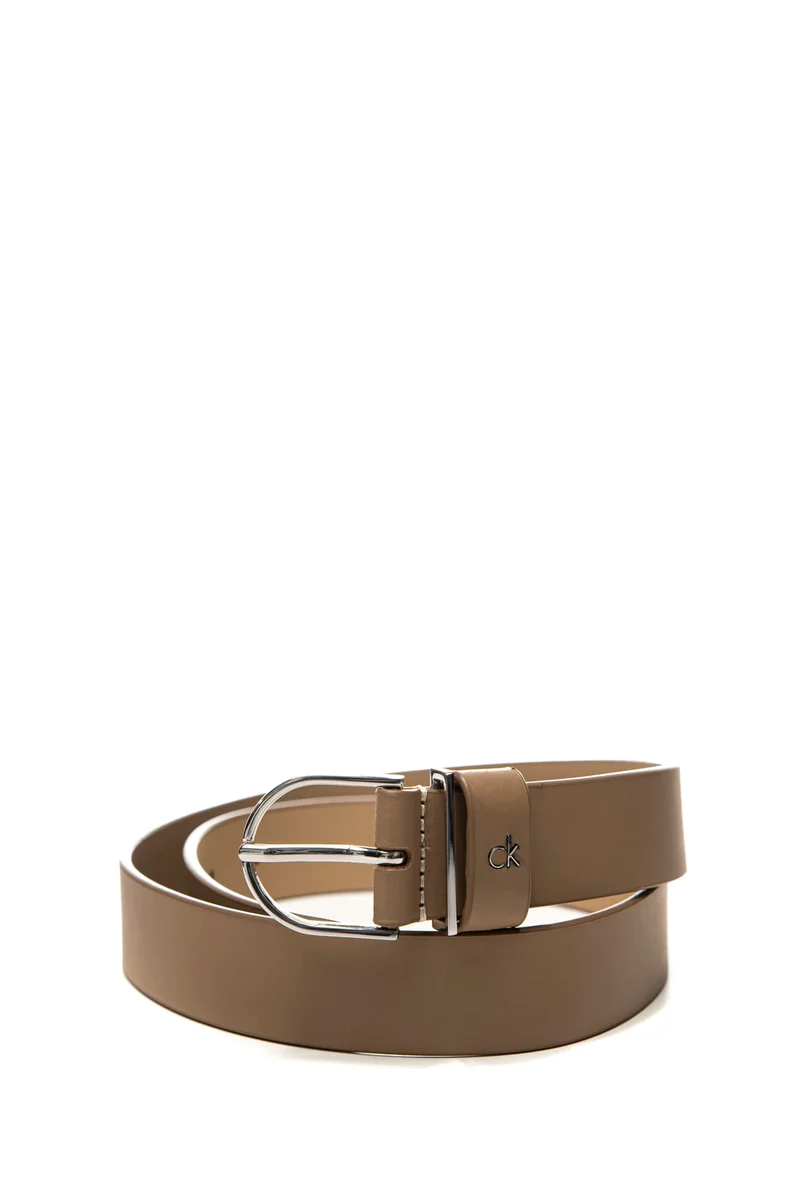 Cinta Calvin Klein Metal Loop Md Buckle Da Donna Fango In Pelle