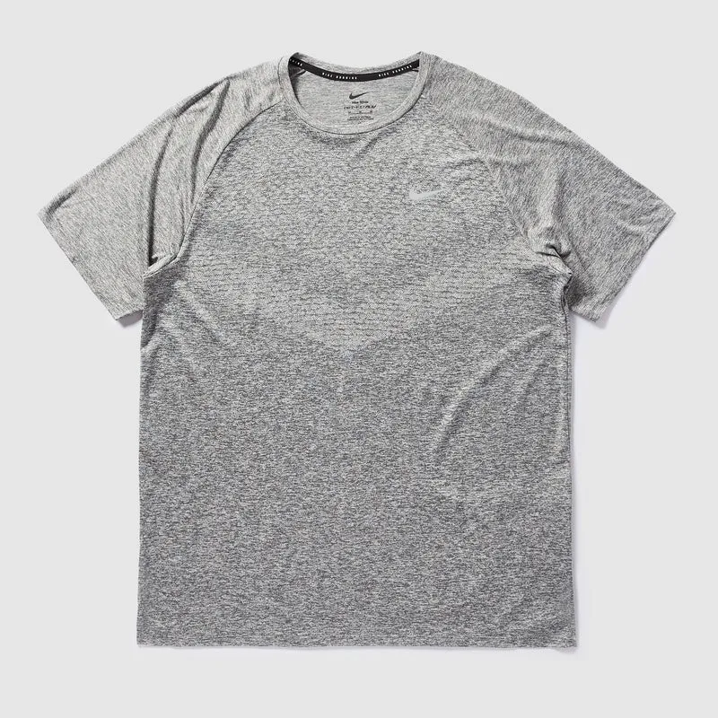 Nike Maglia da running a manica corta Dri