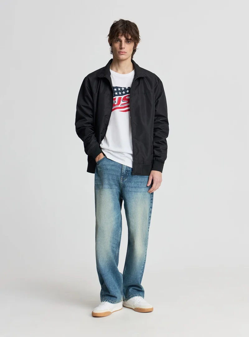 Giubbino leggero con collo alto