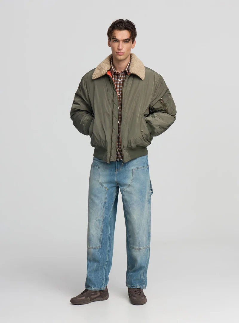 Bomber con collo effetto pelo