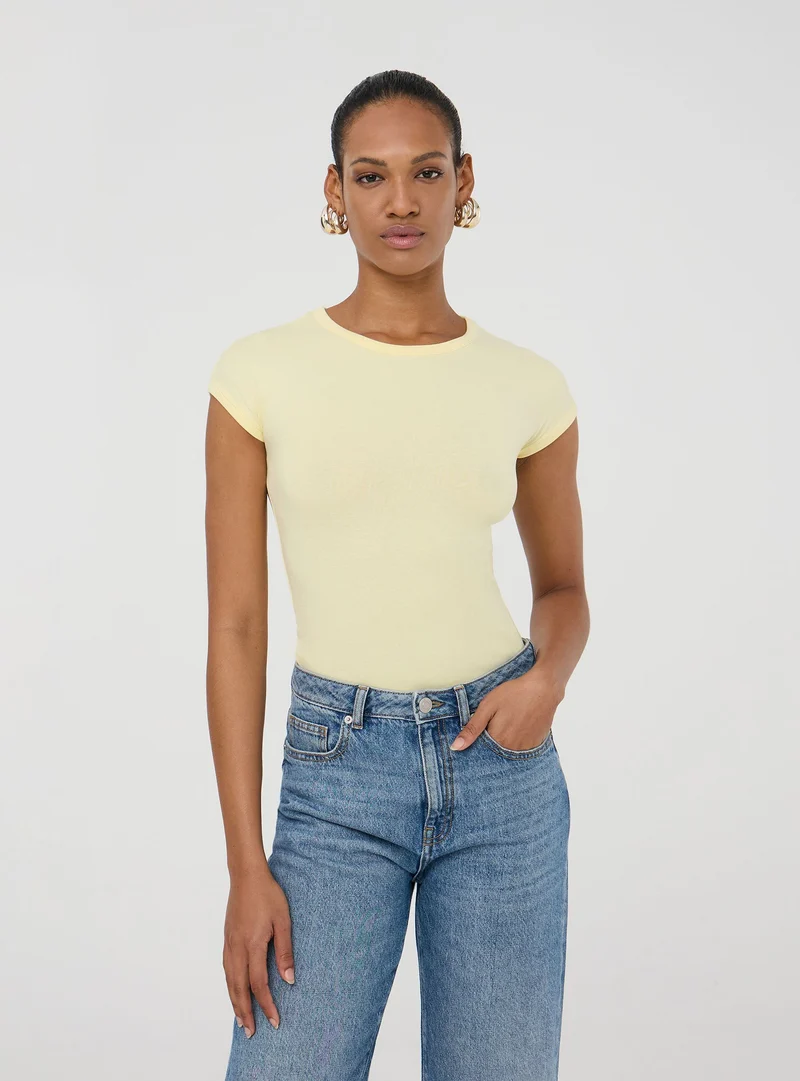 T-shirt maniche ad aletta tinta unita