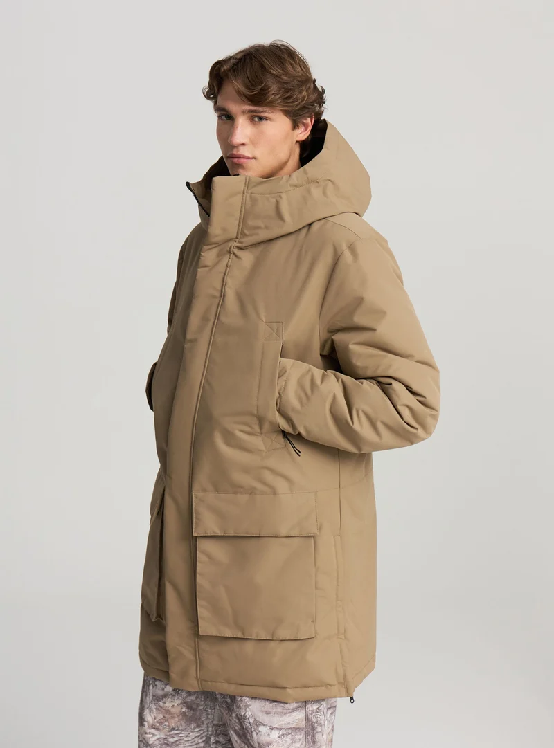 Parka imbottito con cappuccio e tasconi