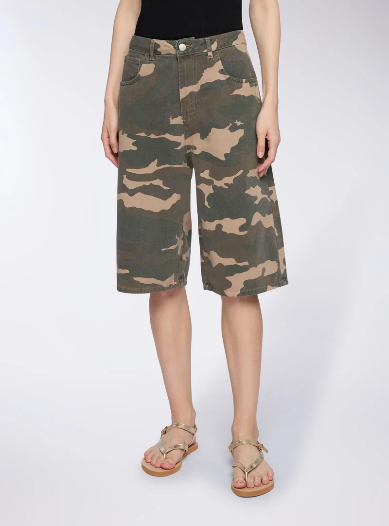 Jorts mimetici con tasche
