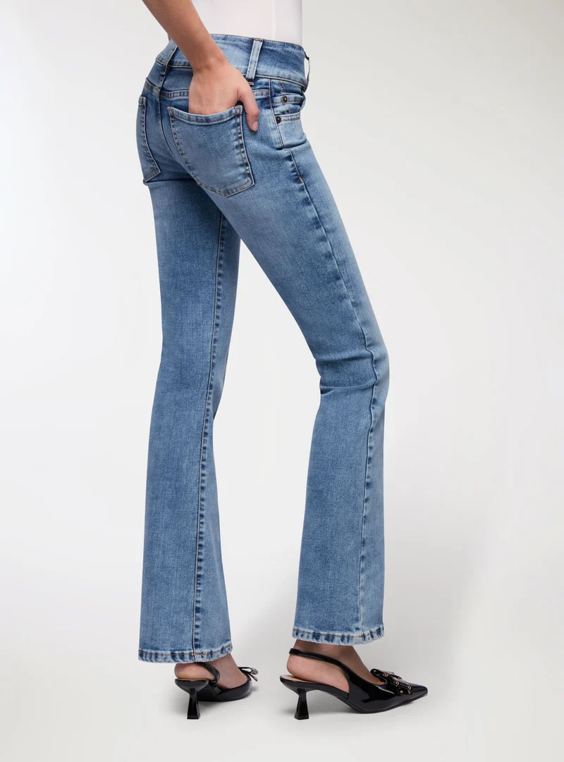 Jeans flare a vita bassa