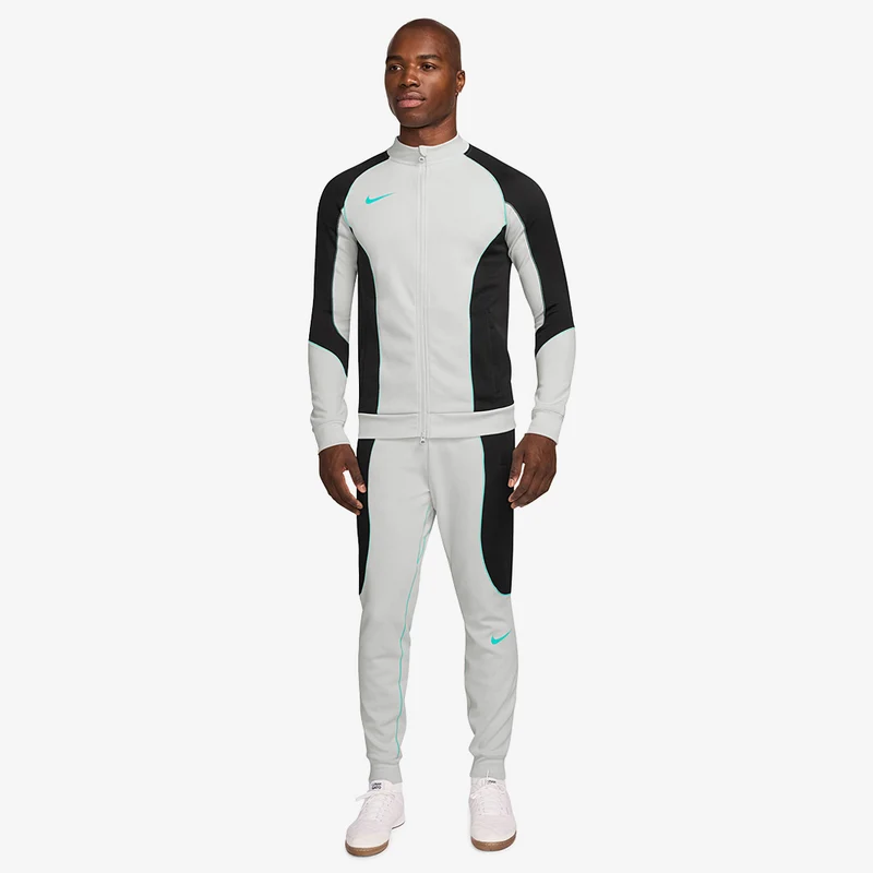 Tuta Nike Strike+