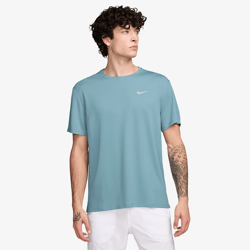 T-Shirt Nike Dri-FIT Miller UV